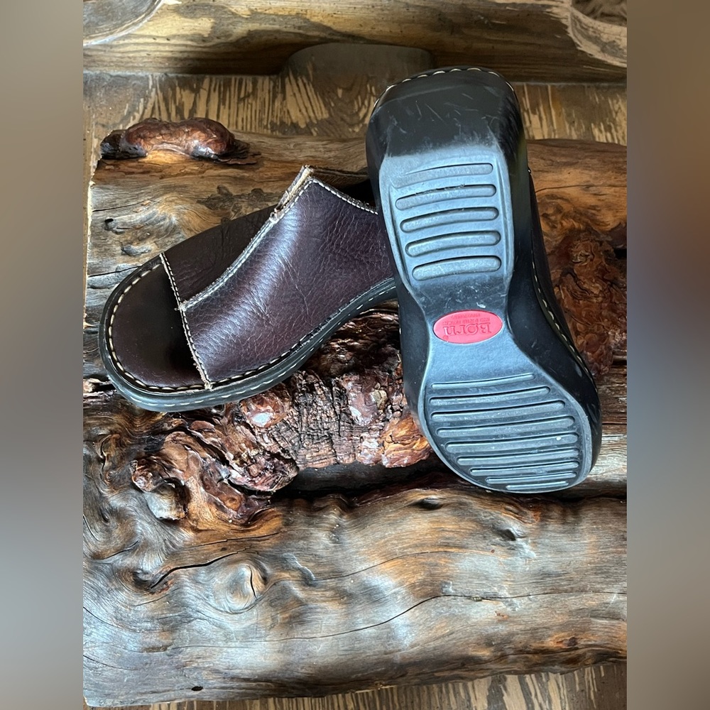 Born wedge slide sandal size 38/7